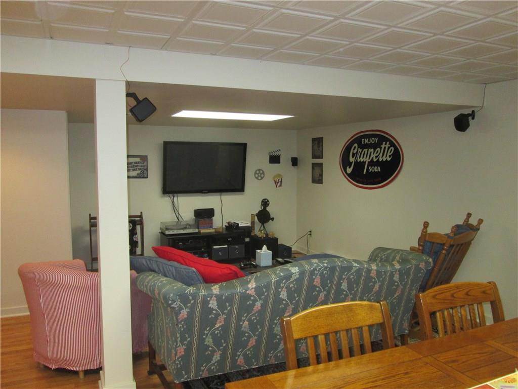 2340 Cramden Road Pittsburgh, PA 15241 - Photo 17 of 24 Gallery Image 17