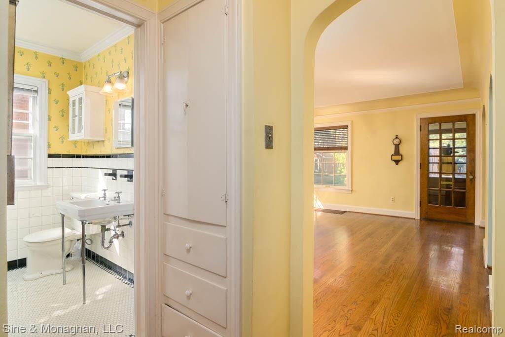 459 Touraine Road Grosse Pointe Farms, MI 48236 - Photo 11 of 28