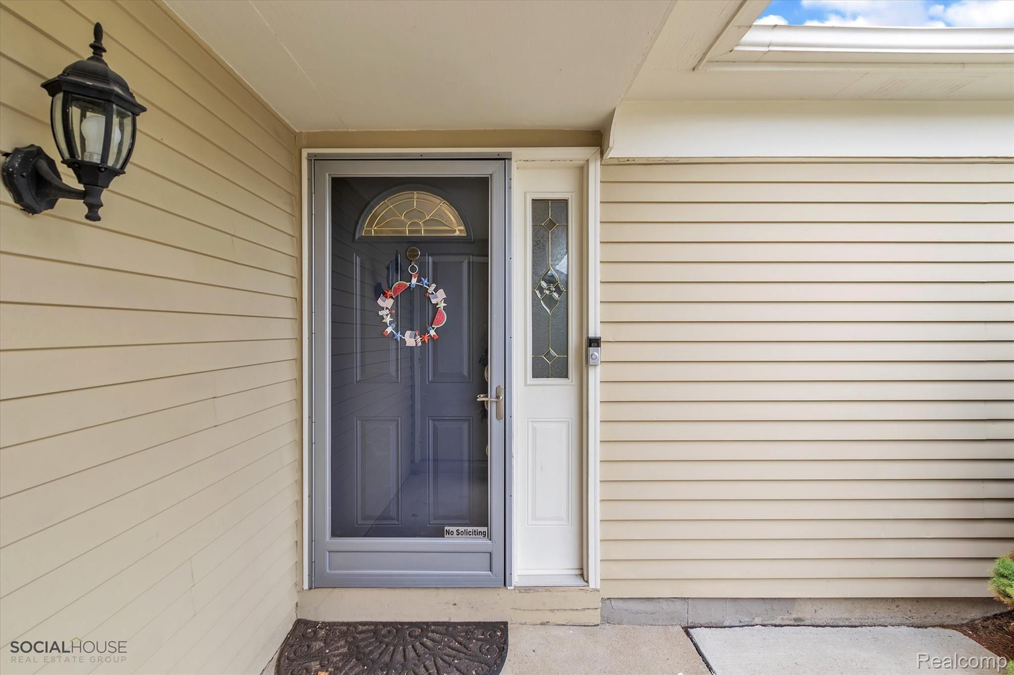 41272 Village Lake Road Novi, MI 48375 - Photo 5 of 56 05-41272-Village-Lake-Rd-Windowstill-Real-Estate-Photography-5.jpg