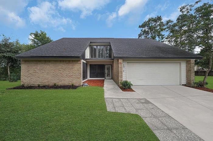 9910 Robin Court Conroe, TX 77385 - Photo 1 of 32