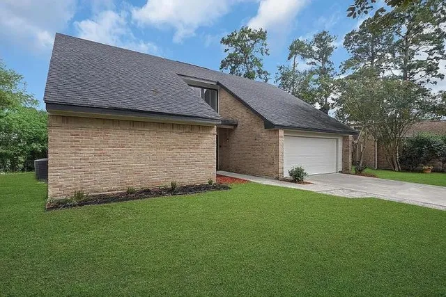 $319,900 | 9910 Robin Court, Conroe, TX 77385