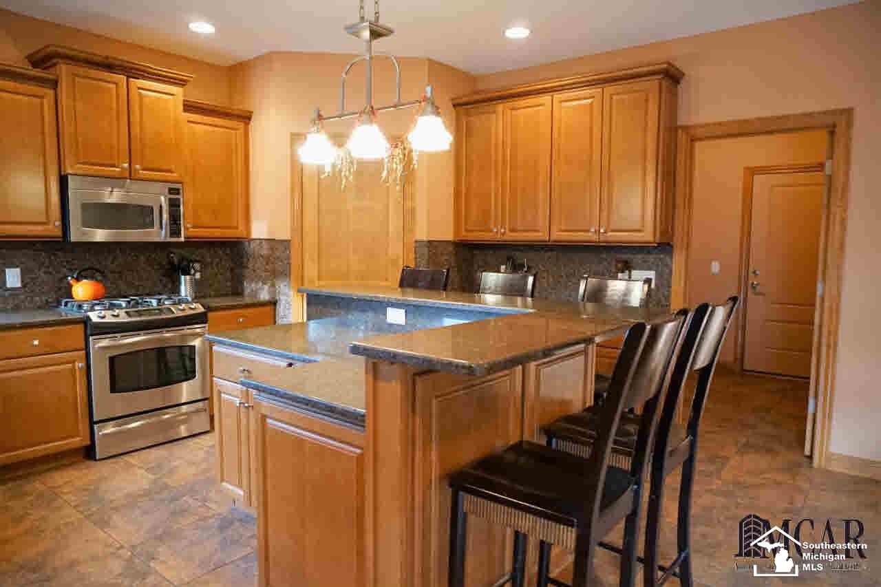 7919 Monroe Road Lambertville, MI 48144 - Photo 15 of 45 Kitchen