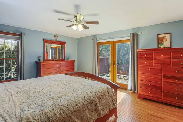 $899,000 | 26 Middlemost Way, Stow, MA 01775
