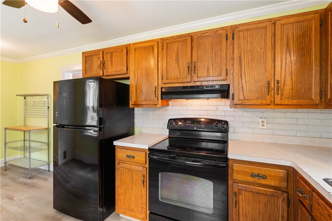 225 West Chestnut Street East Rochester, NY 14445 - Photo 17 of 49