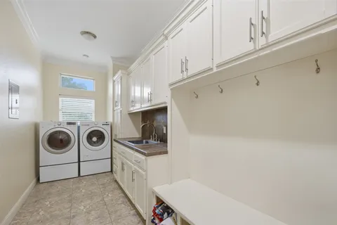 $1,700,000 | 2936 Farm To Market Road 1704, Elgin, TX 78621
