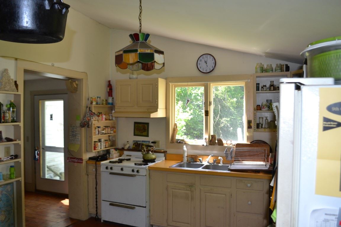 372 Eagle Ledge Road Worcester, VT 05682 - Photo 13 of 40