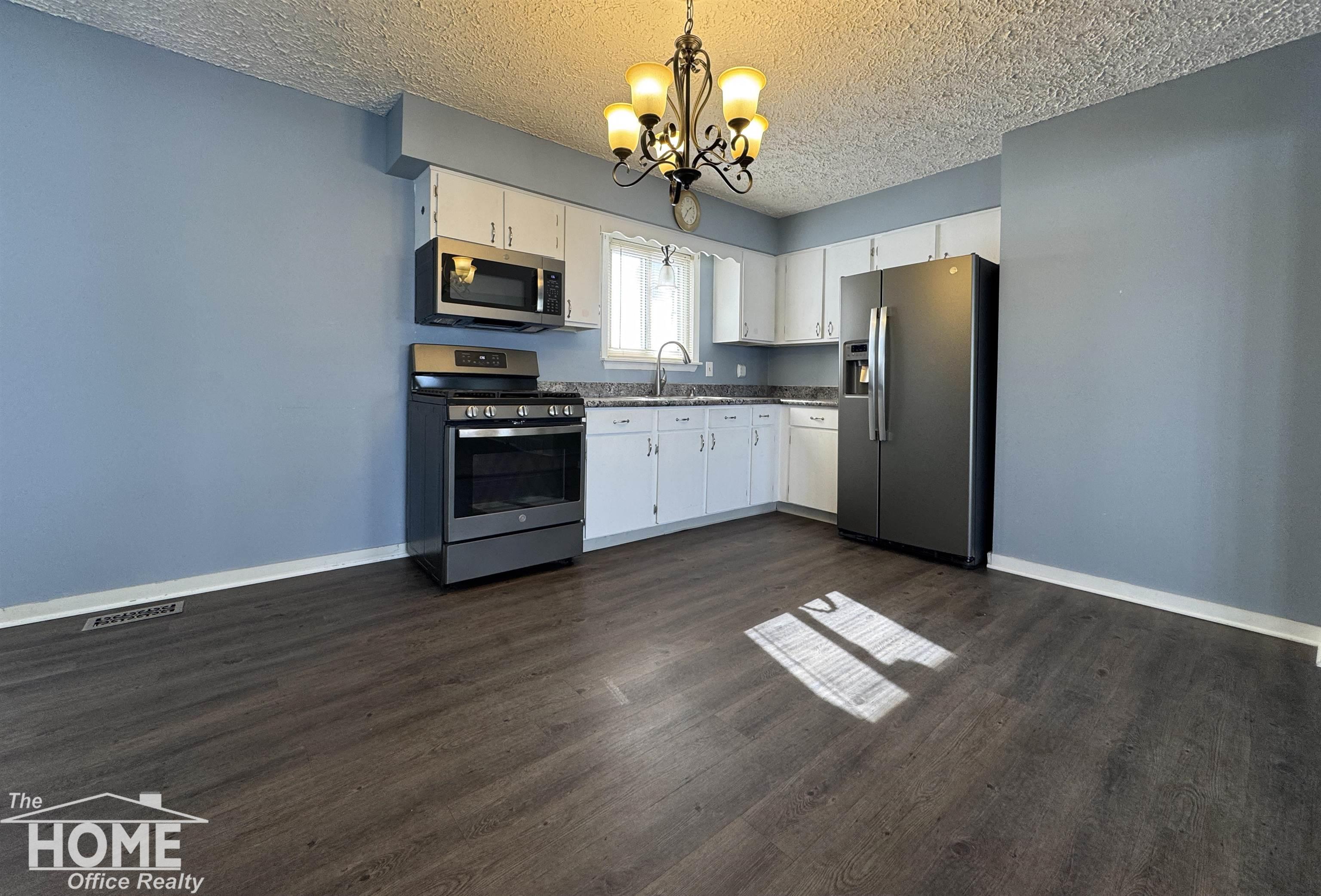 2020 East Wilkinson Road Owosso, MI 48867 - Photo 9 of 34 50167169-b1b44931-de77-4178-be88-8ea38a8817f7.JPG