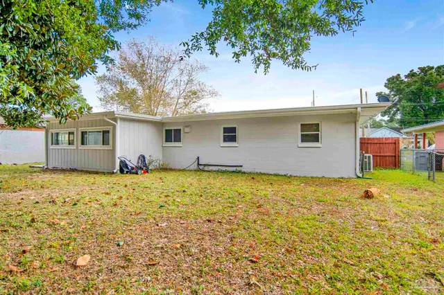 $1,600 | 51 Adkinson Drive, Pensacola, FL 32506