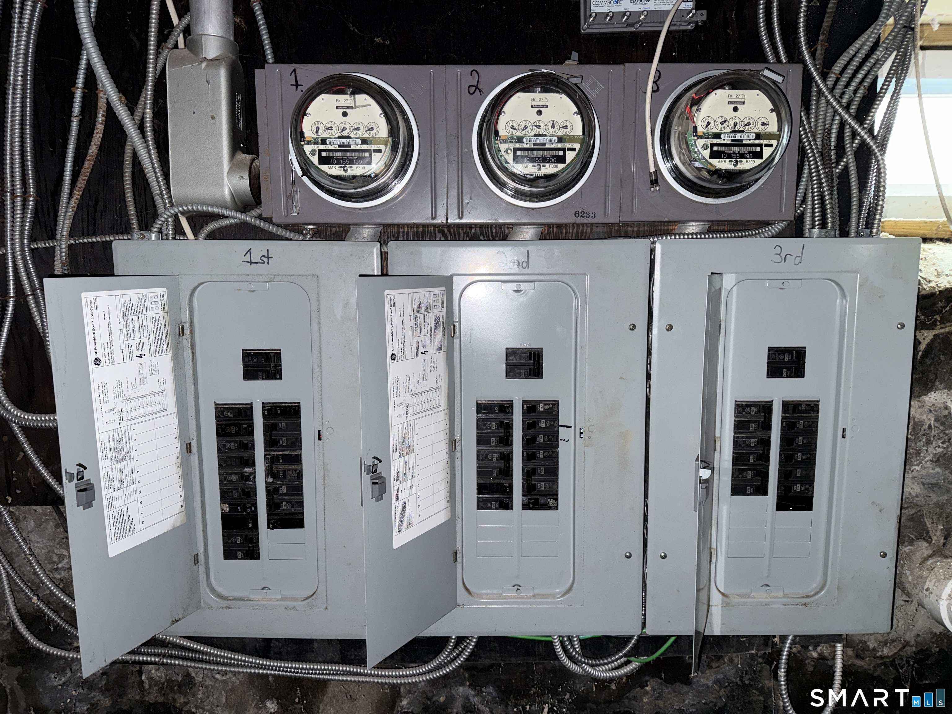 9 Pierpont Street Waterbury, CT 06708 - Photo 5 of 39