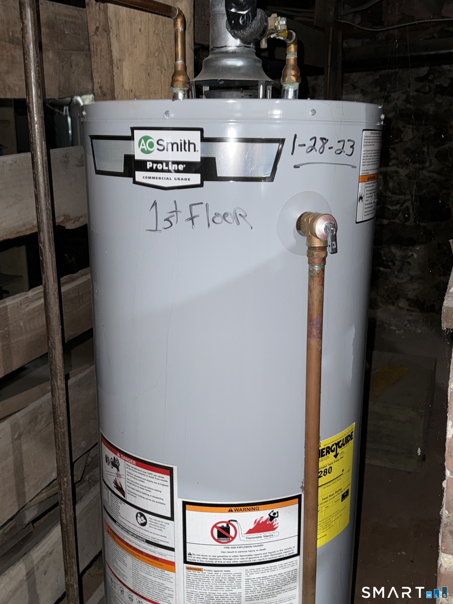 9 Pierpont Street Waterbury, CT 06708 - Photo 7 of 39