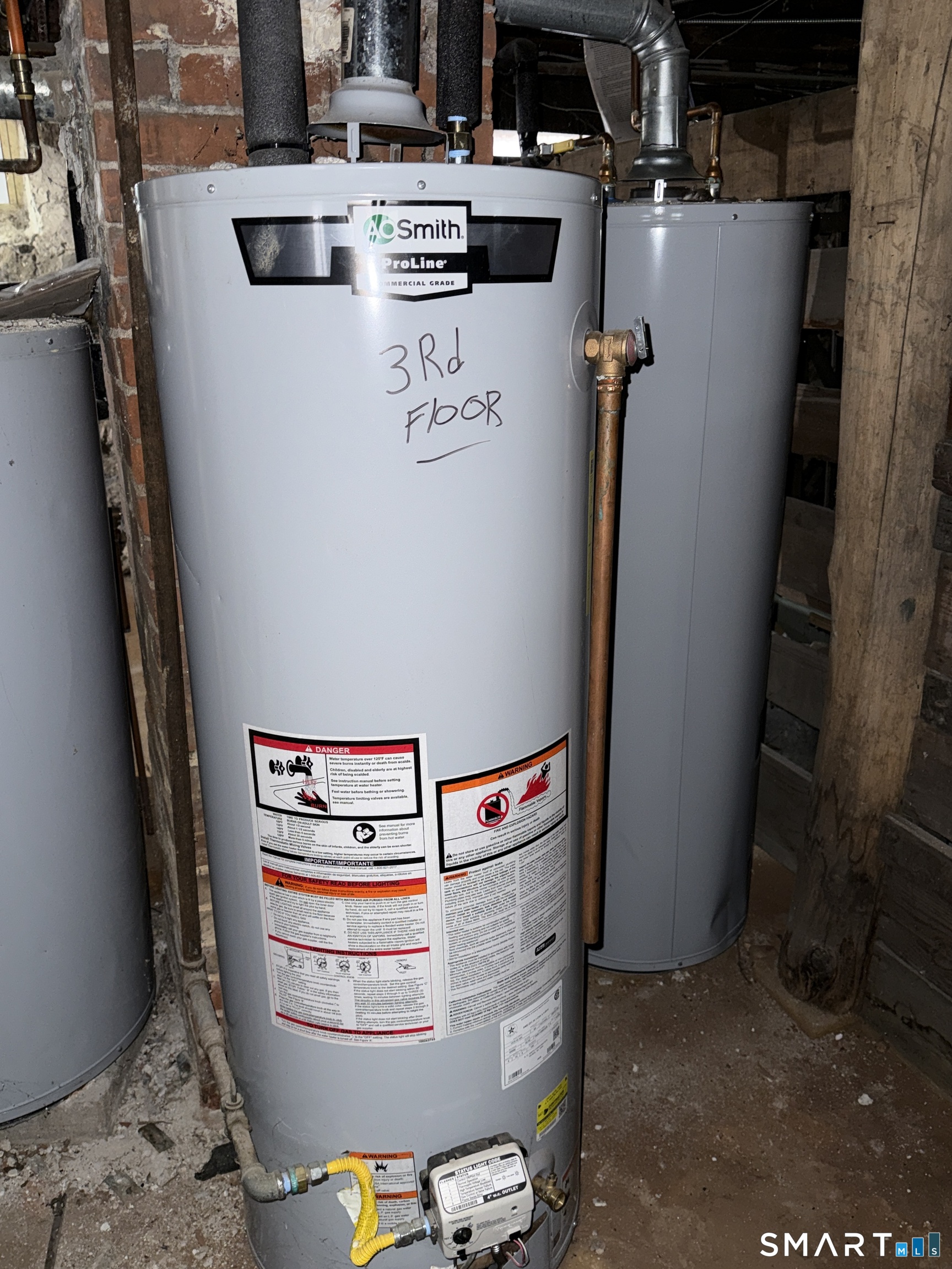 9 Pierpont Street Waterbury, CT 06708 - Photo 9 of 39