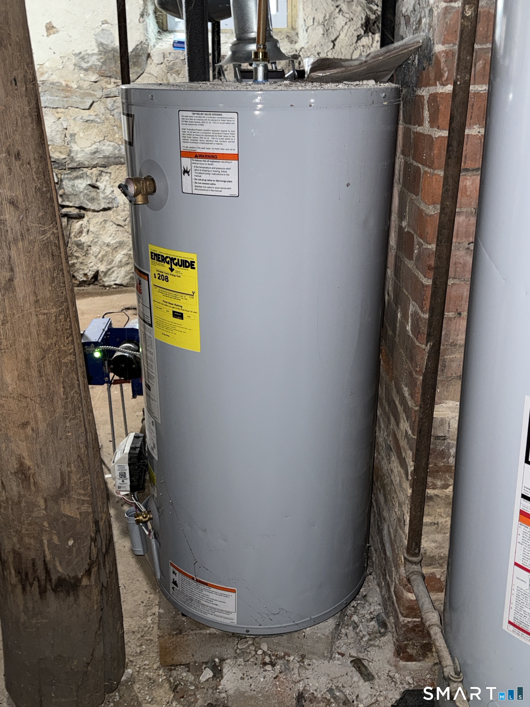 9 Pierpont Street Waterbury, CT 06708 - Photo 10 of 39