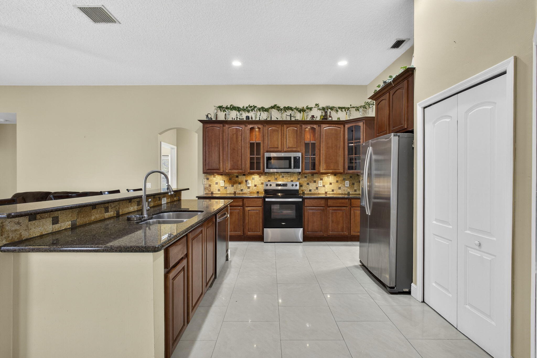 17044 72nd Road North Loxahatchee, FL 33470 - Photo 12 of 50 Kitchen