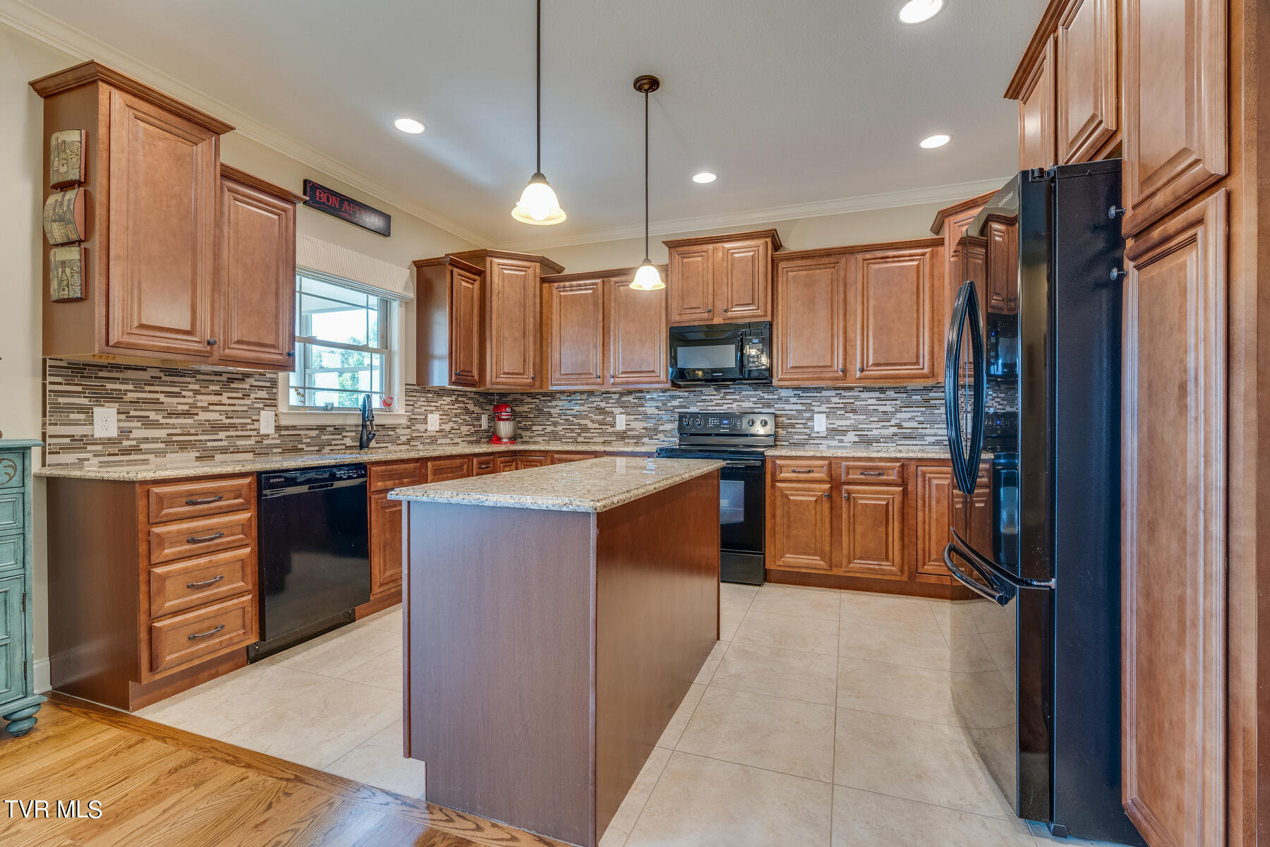 399 Ridgecrest Road Jonesborough, TN 37659 - Photo 13 of 38 014