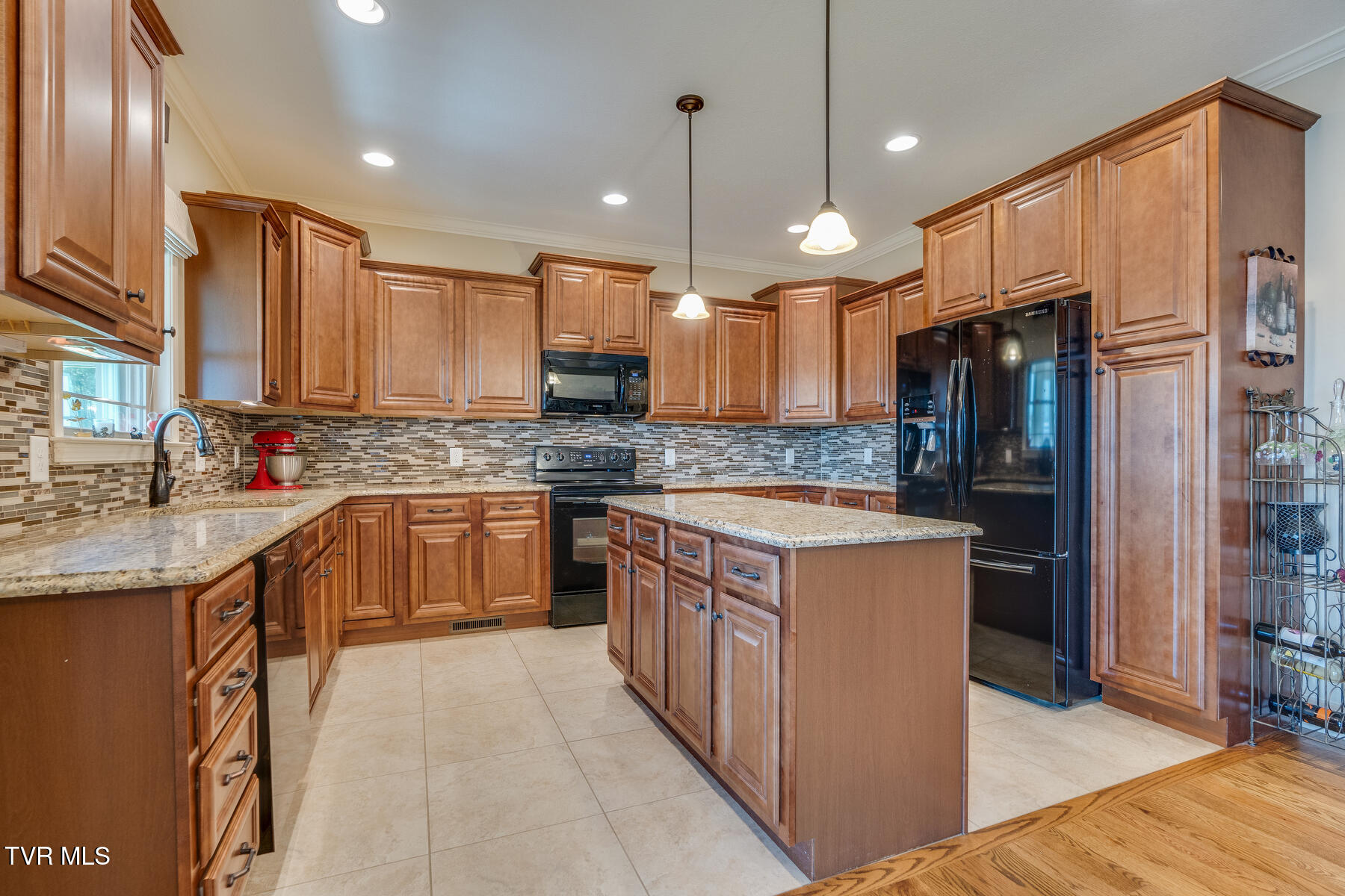 399 Ridgecrest Road Jonesborough, TN 37659 - Photo 14 of 38 015