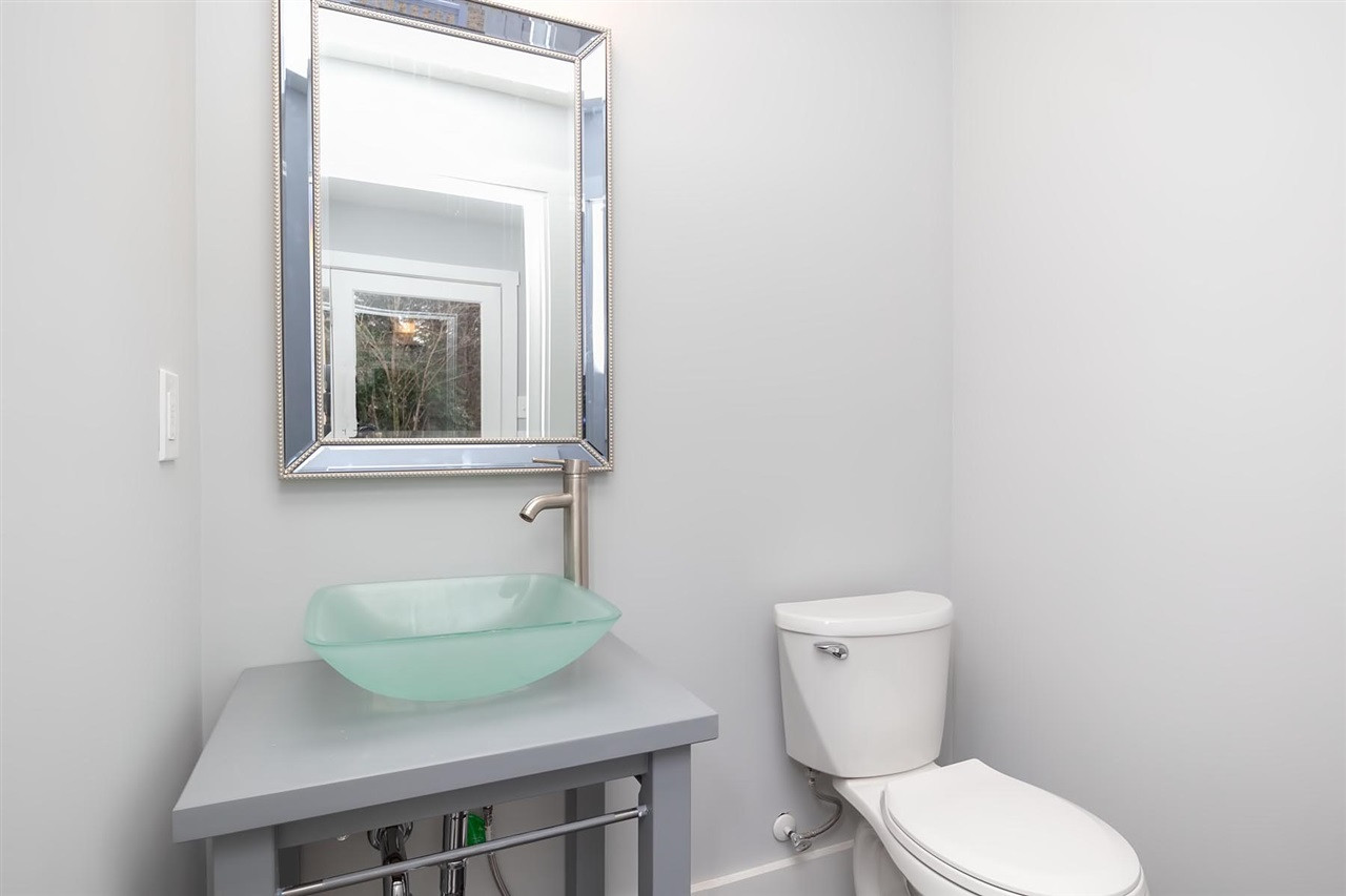 5501 Knollwood Road Raleigh, NC 27609 - Photo 17 of 25 Photo 17