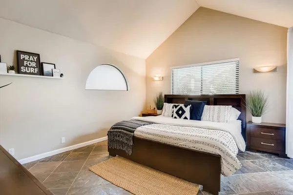 $6,200 | 536 Via De La Valle, Unit A, Solana Beach, CA 92075