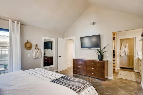 $6,200 | 536 Via De La Valle, Unit A, Solana Beach, CA 92075