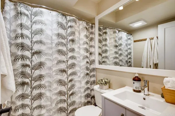 $6,200 | 536 Via De La Valle, Unit A, Solana Beach, CA 92075