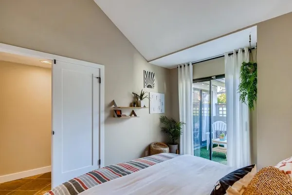 $6,200 | 536 Via De La Valle, Unit A, Solana Beach, CA 92075