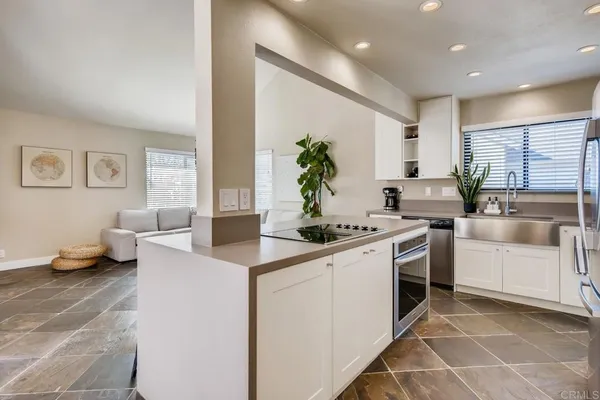$6,200 | 536 Via De La Valle, Unit A, Solana Beach, CA 92075