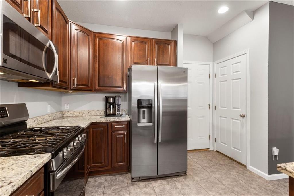 210 Maple Ridge Drive Canonsburg, PA 15317 - Photo 8 of 27 Gallery Image 8