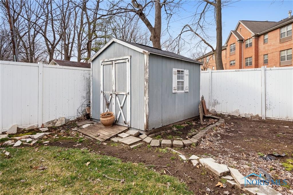 1842 Winchester Road Toledo, OH 43613 - Photo 32 of 33 Gallery Image 32