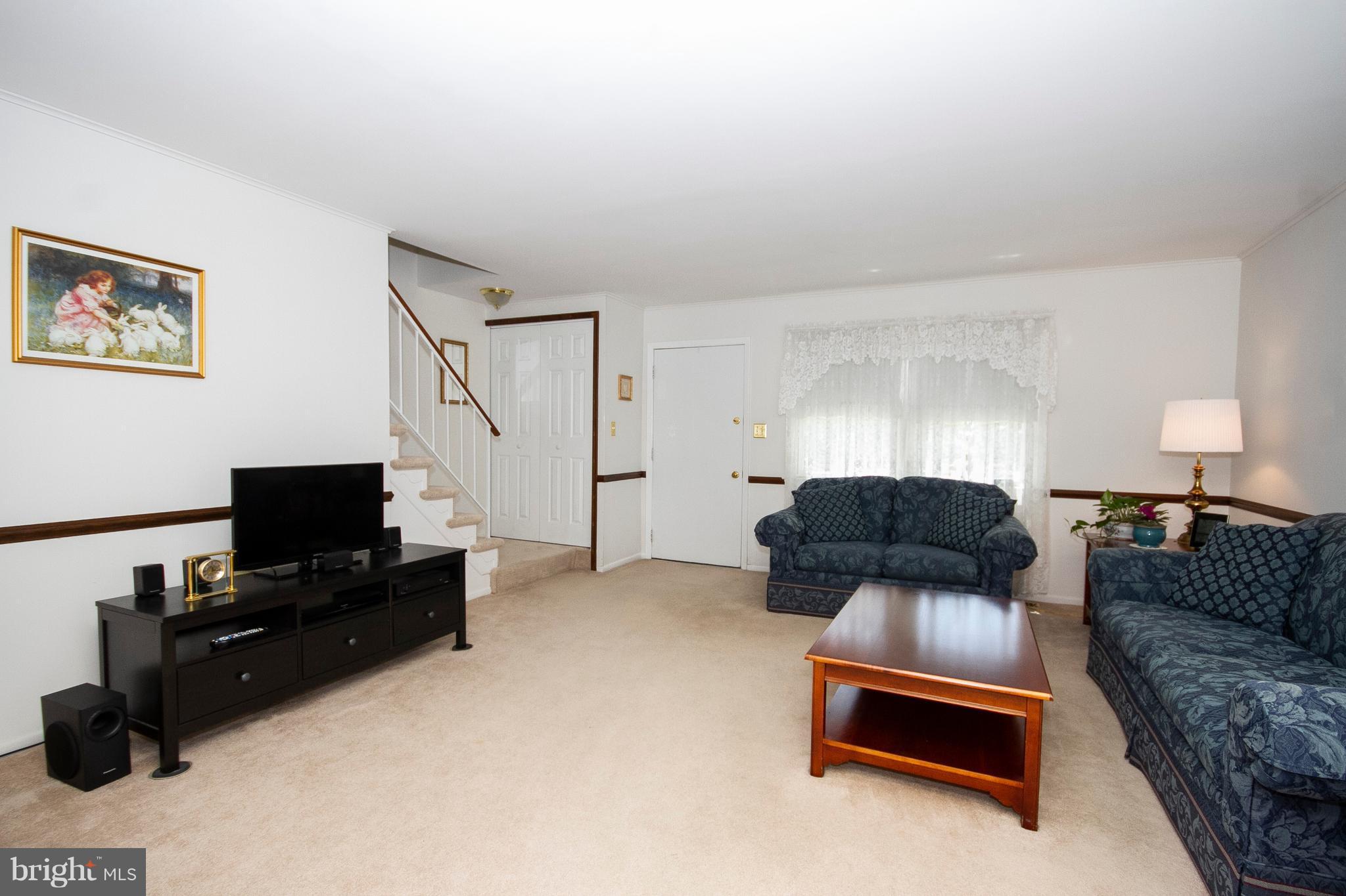 3620 Rockberry Road Baltimore, MD 21234 - Photo 2 of 19 Living Room