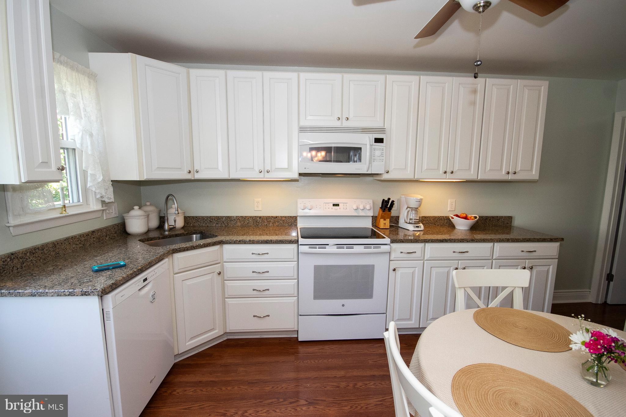 3620 Rockberry Road Baltimore, MD 21234 - Photo 6 of 19 Kitchen