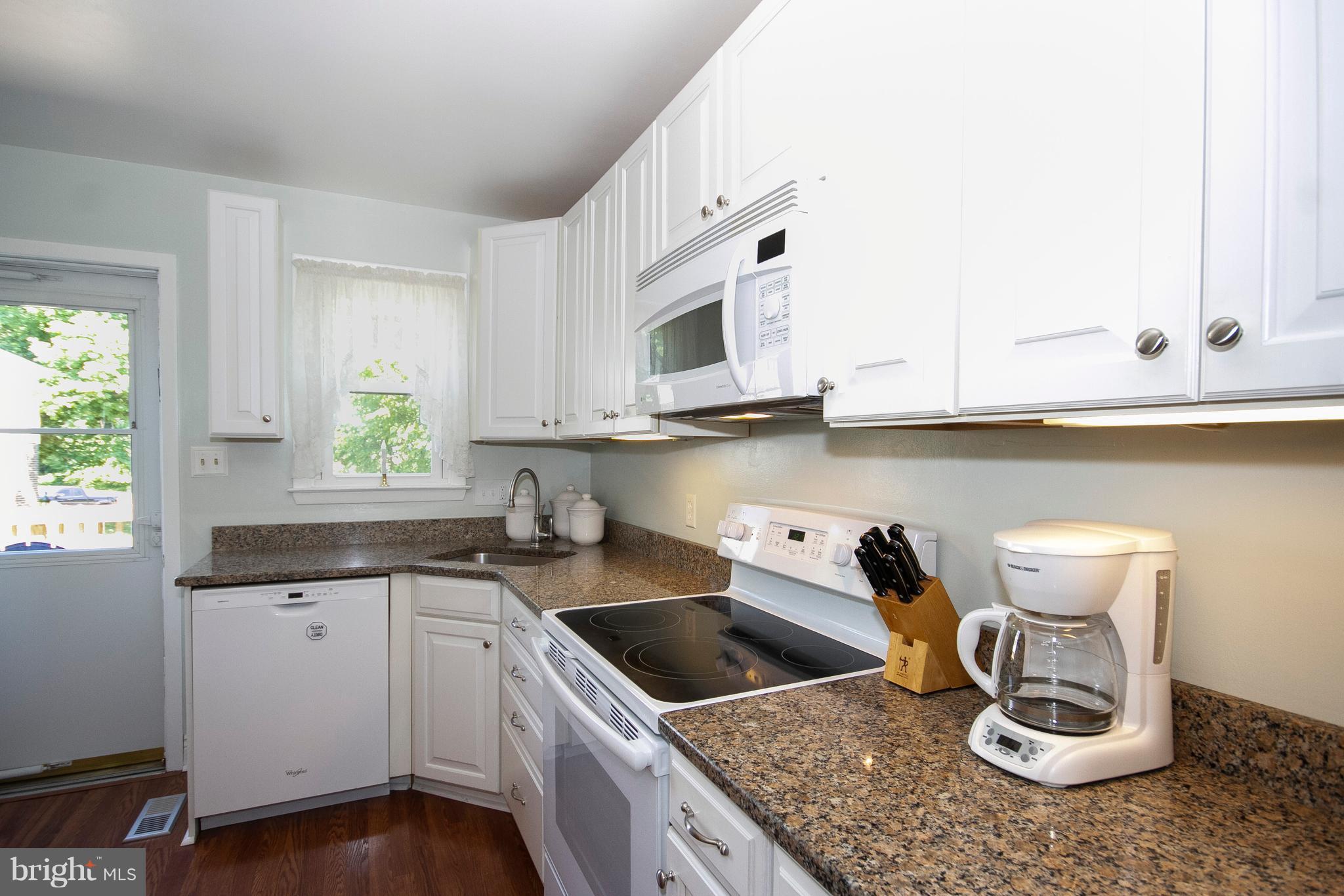 3620 Rockberry Road Baltimore, MD 21234 - Photo 7 of 19 Kitchen