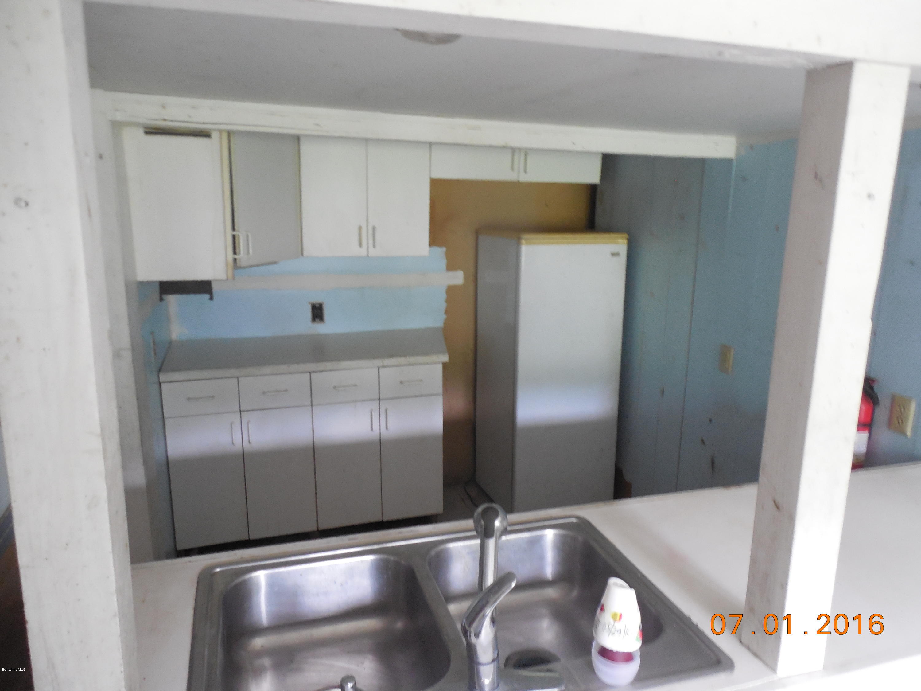 2256 Hancock Road Williamstown, MA 01267 - Photo 12 of 25 DSCN2305