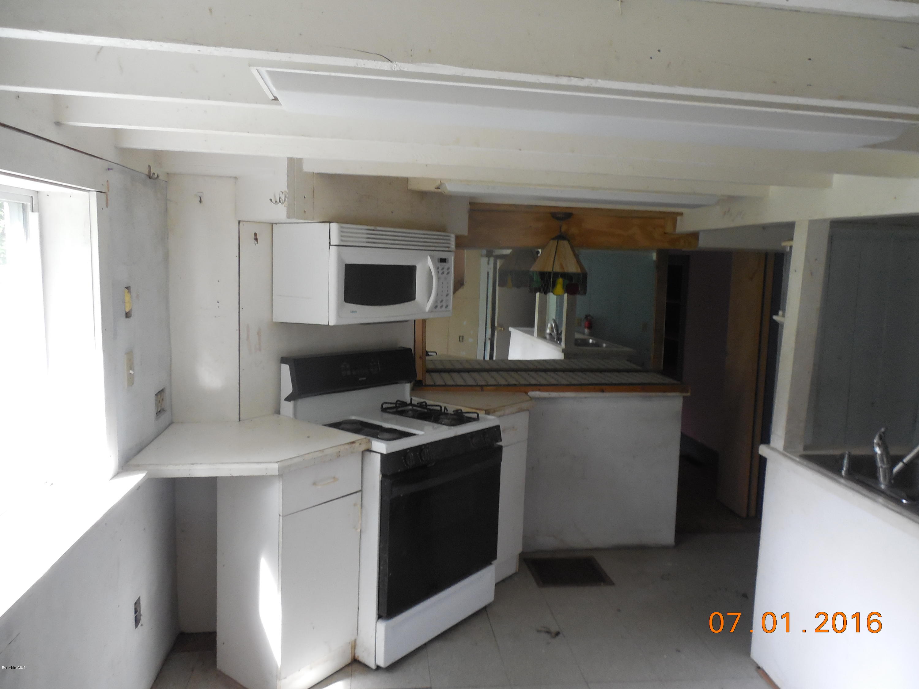 2256 Hancock Road Williamstown, MA 01267 - Photo 17 of 25 DSCN2312