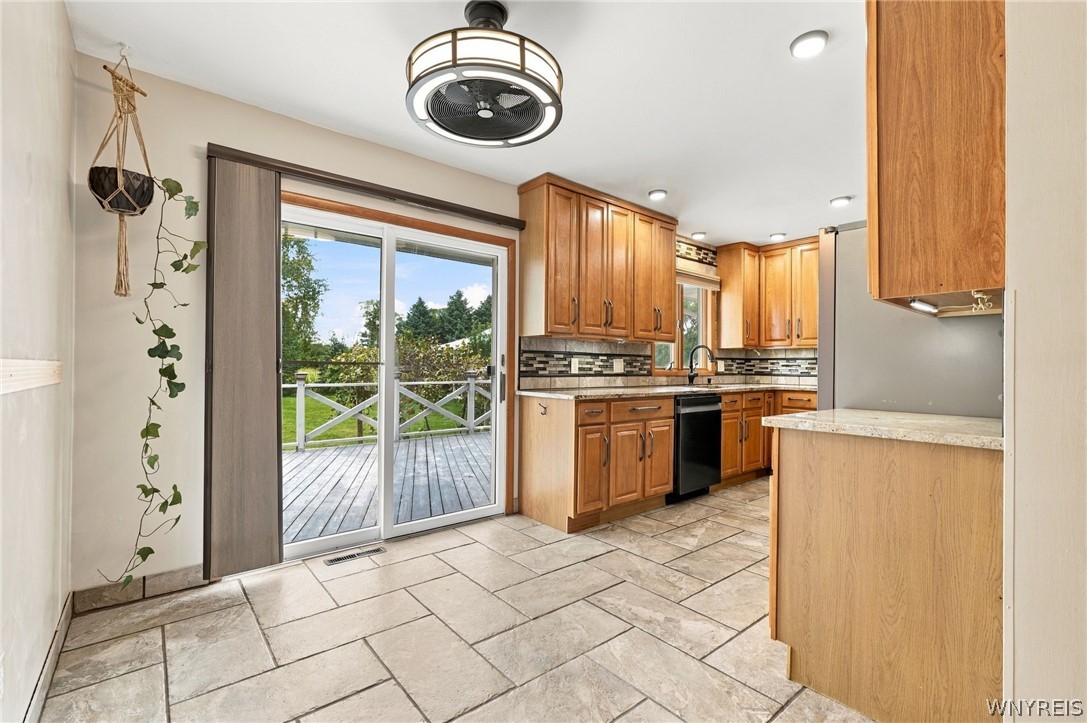 4772 Cottage Road Royalton, NY 14094 - Photo 17 of 39 Gallery Image 17