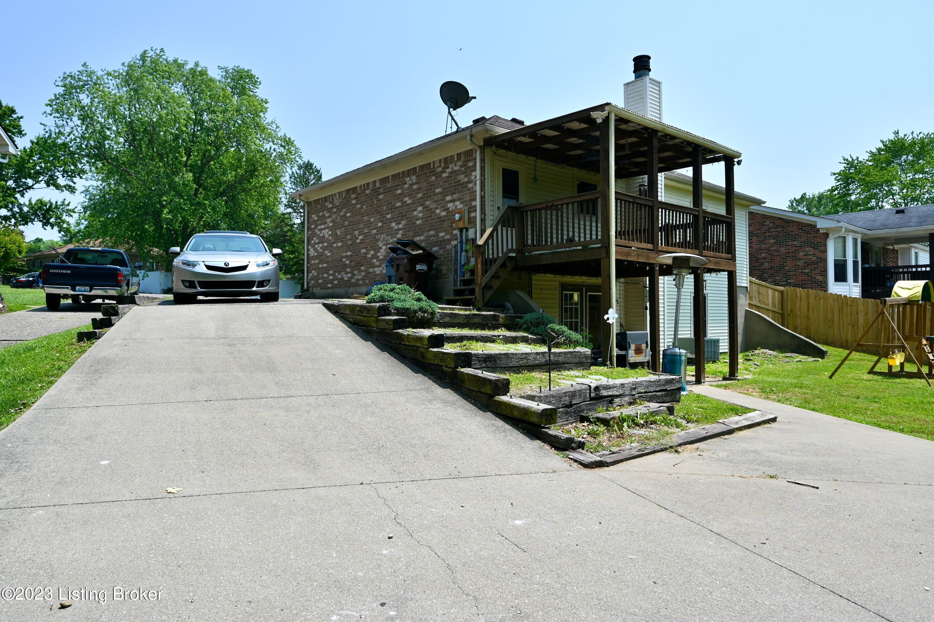 7910 Rochelle Road Louisville, KY 40228 - Photo 34 of 34 DSC_8885