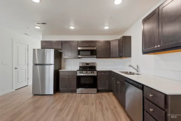 $1,079,000 | 5664 East Surfers Point Lane, Nampa, ID 83687
