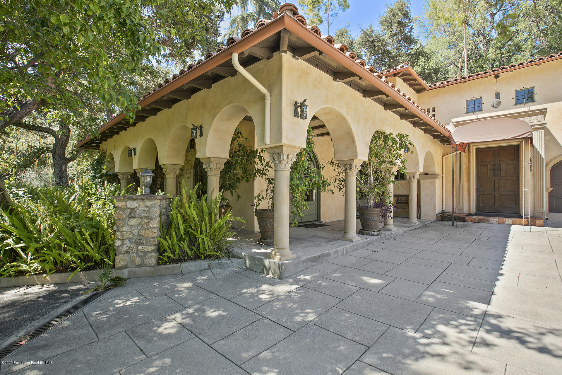 2288 Villa Heights Road Pasadena, CA 91107 - Photo 56 of 78 a view of a back yard of the building