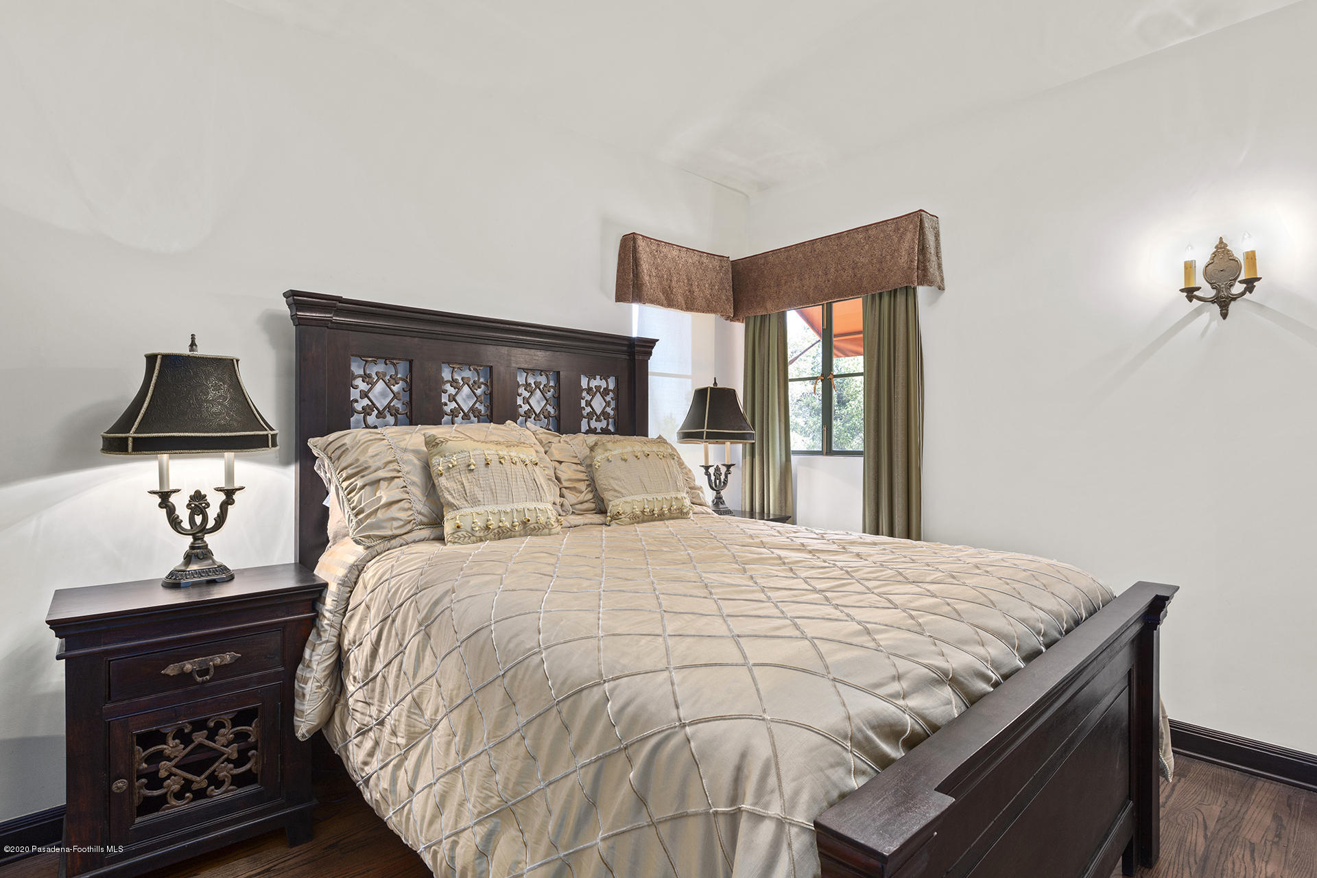 2288 Villa Heights Road Pasadena, CA 91107 - Photo 62 of 78 a bedroom with a bed and window