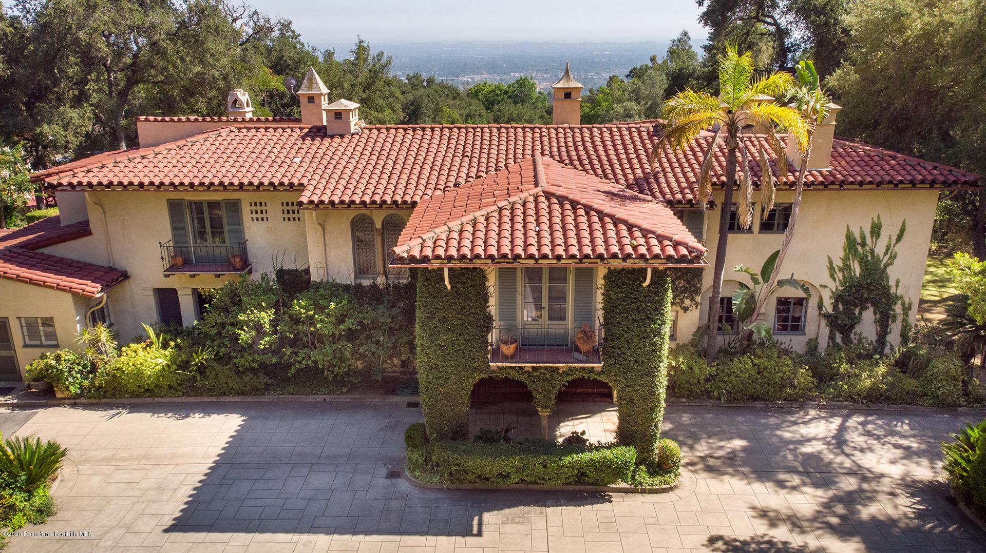 2288 Villa Heights Road Pasadena, CA 91107 - Photo 74 of 78 a front view of a house