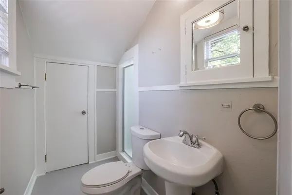 $2,450 | 3125 Odessa Avenue, Fort Worth, TX 76109