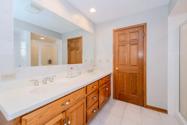 a view of livingroom with furniture and window