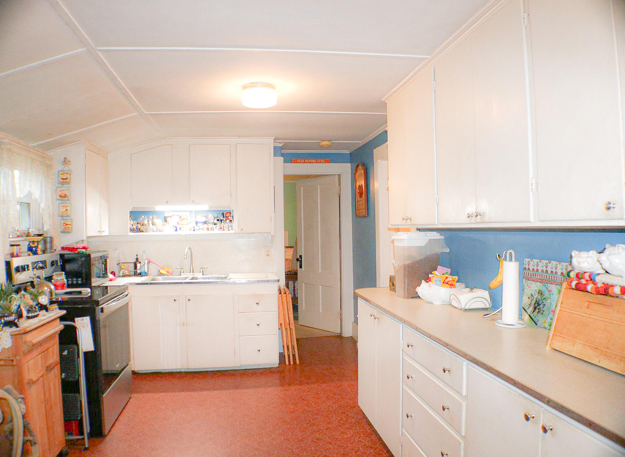 190 State Road Kittery, ME 03904 - Photo 8 of 32 fpkM9miA