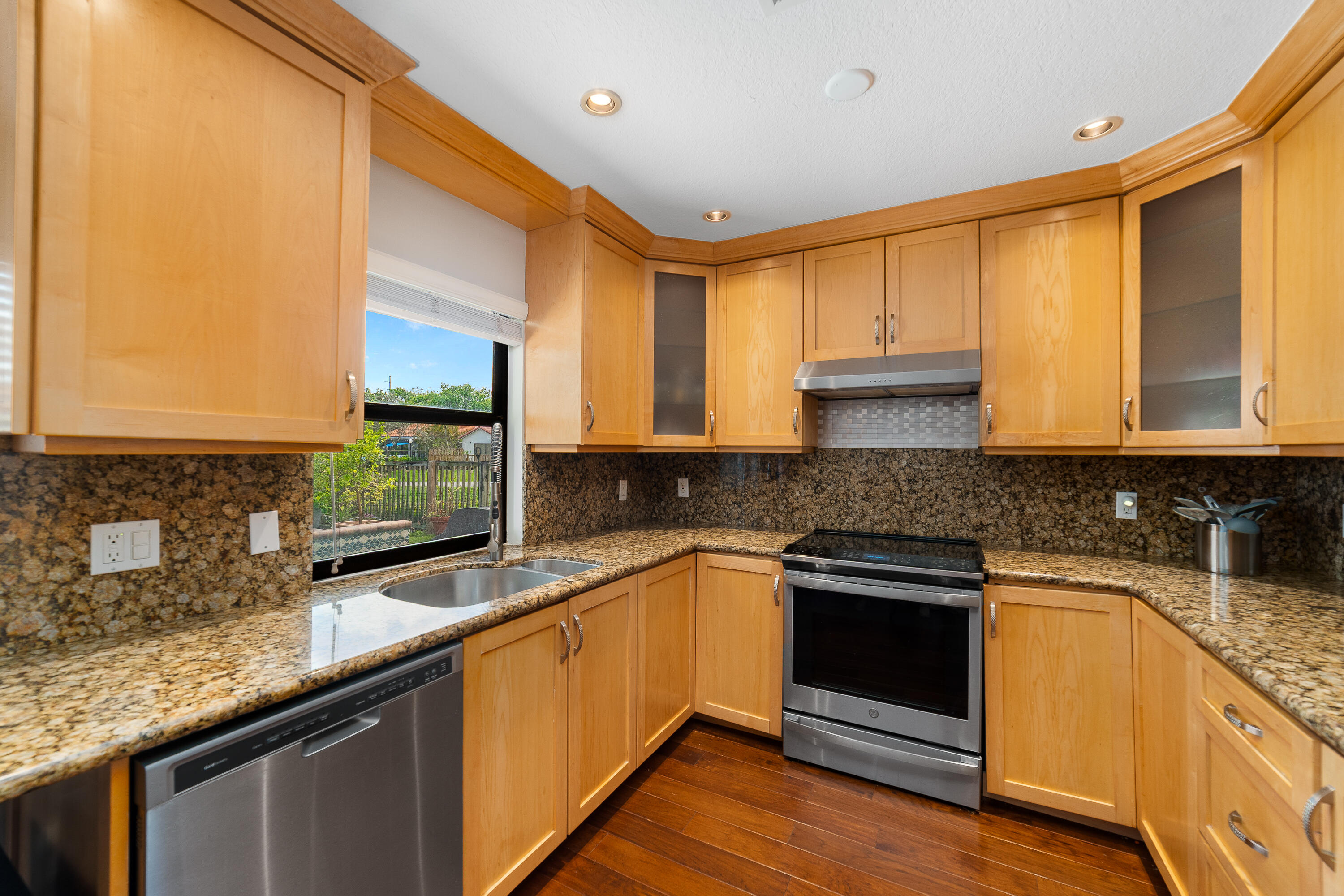 5608 Amersham Way Boca Raton, FL 33486 - Photo 19 of 48 DSC07356