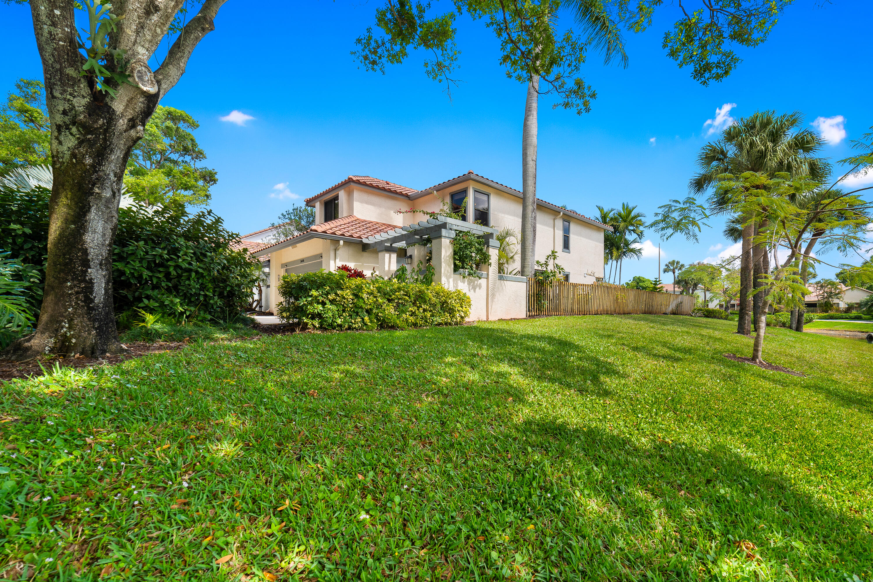 5608 Amersham Way Boca Raton, FL 33486 - Photo 43 of 48 DSC08673