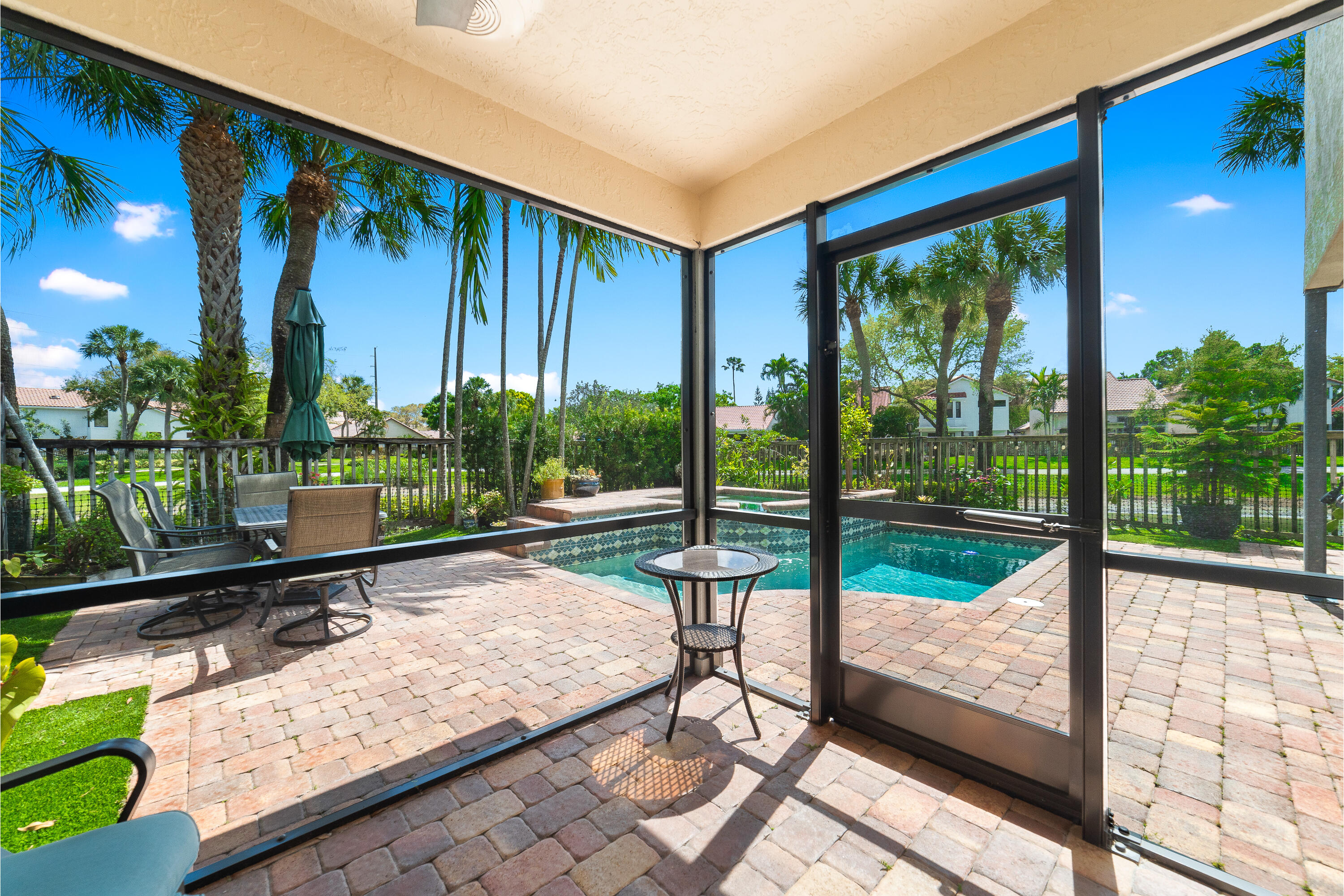 5608 Amersham Way Boca Raton, FL 33486 - Photo 6 of 48 DSC08374