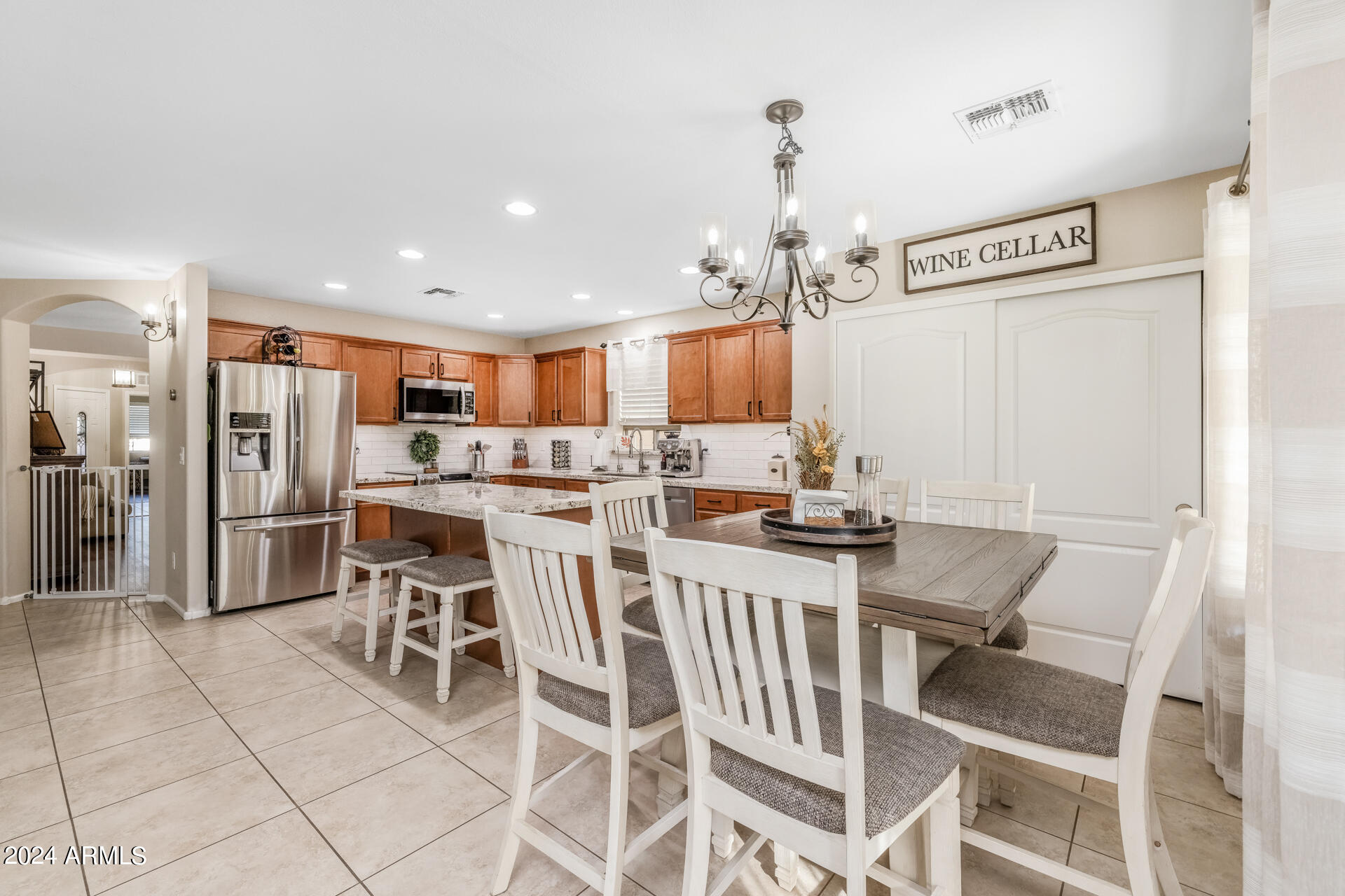 4209 East Bonanza Road Gilbert, AZ 85297 - Photo 11 of 48 11)KITCHEN