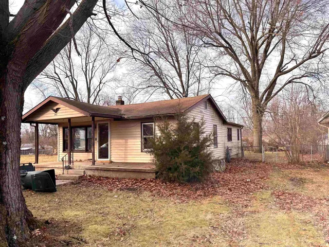 $79,900 | 701 North Claypool Road, Muncie, IN 47303