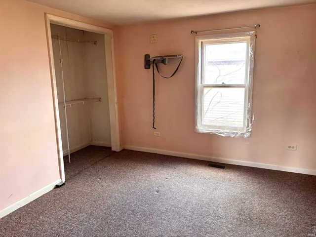 $79,900 | 701 North Claypool Road, Muncie, IN 47303