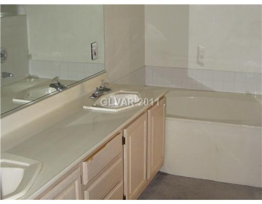 3950 South Sandhill Road Las Vegas, NV 89121 - Photo 7 of 10 Master Bath/Spa.