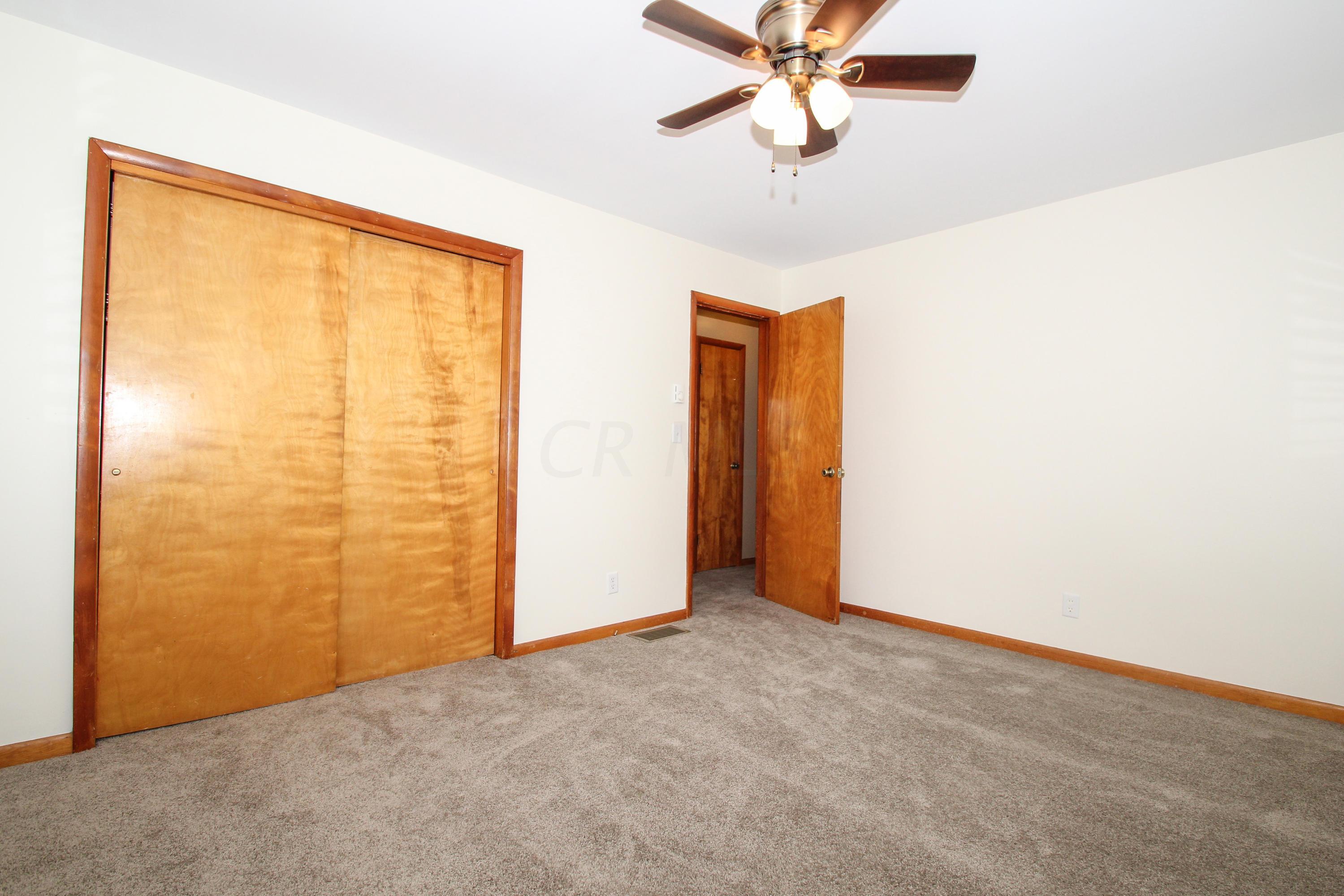 6990 Lancaster-Circleville Road Southwest Lancaster, OH 43130 - Photo 20 of 37