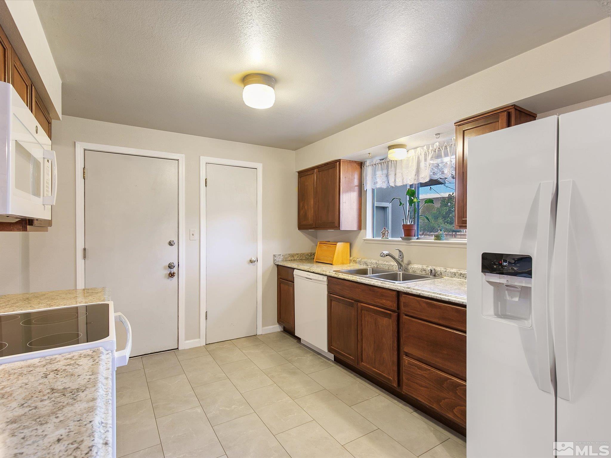 3870 Brant Street Reno, NV 89508 - Photo 14 of 40 Photo 14